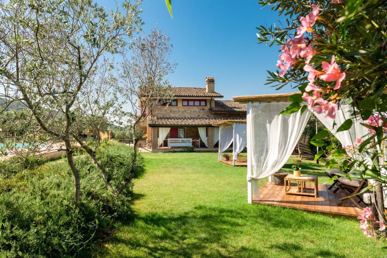 Il Barbagianni Bed & Breakfast Montepescali Екстериор снимка